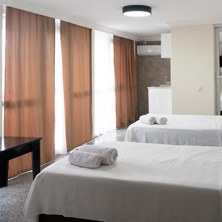 Hotel Carleone Batumi Kültér fotó