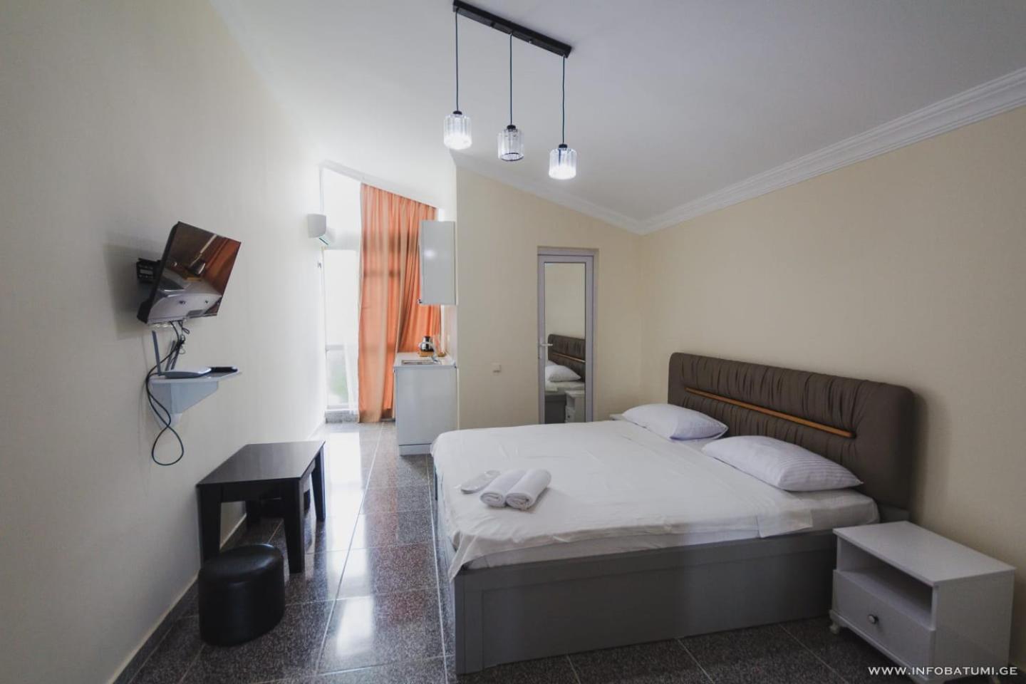 Hotel Carleone Batumi Kültér fotó